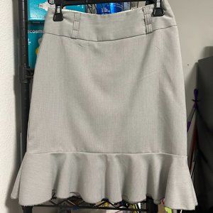 Womens ruffled edge skirt